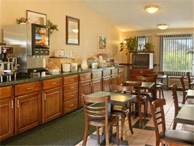 Mayfield Inn كلاريون المطعم الصورة